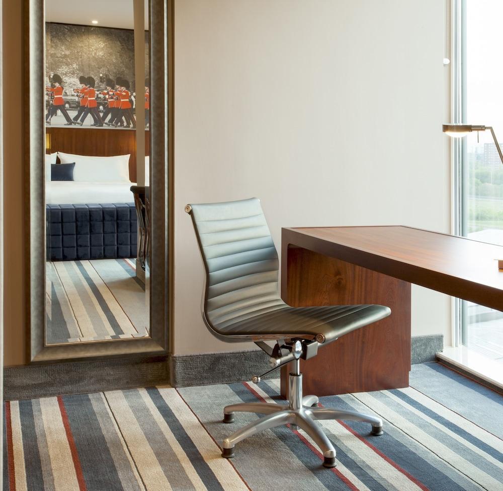 Hyatt Place West London Hayes Хейс Экстерьер фото