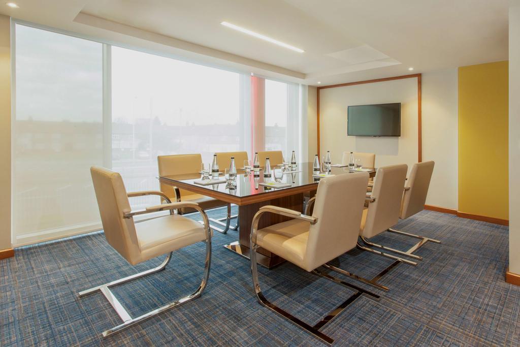 Hyatt Place West London Hayes Хейс Экстерьер фото