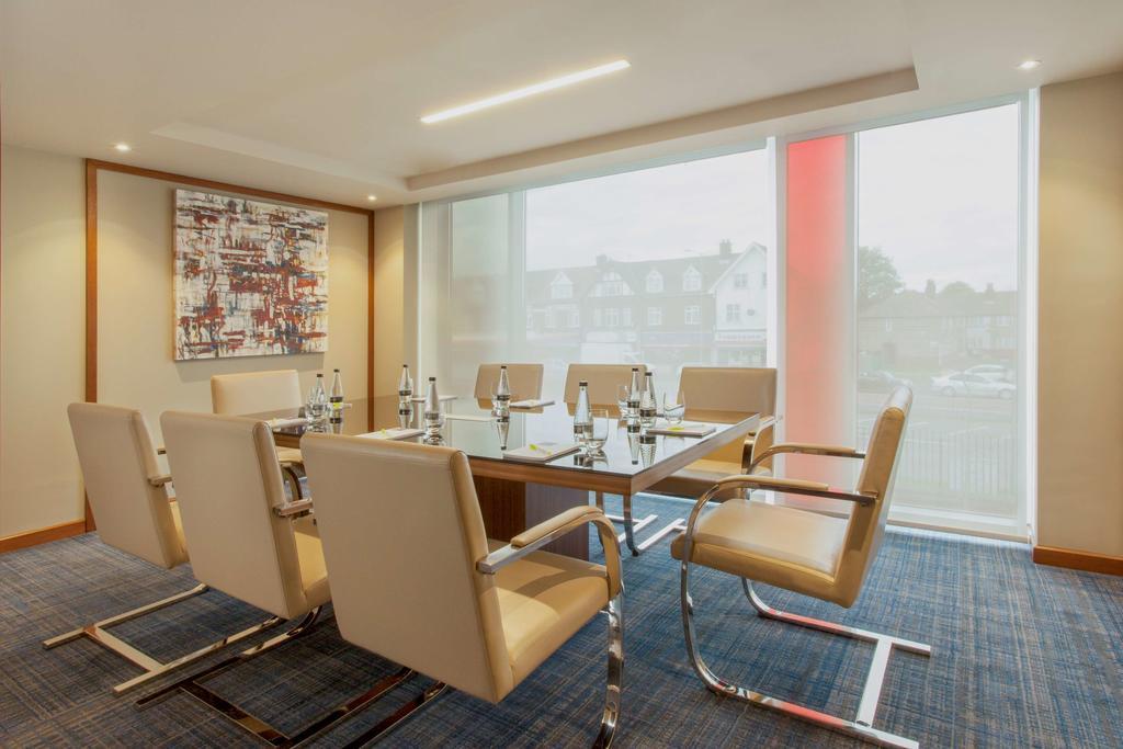 Hyatt Place West London Hayes Хейс Экстерьер фото