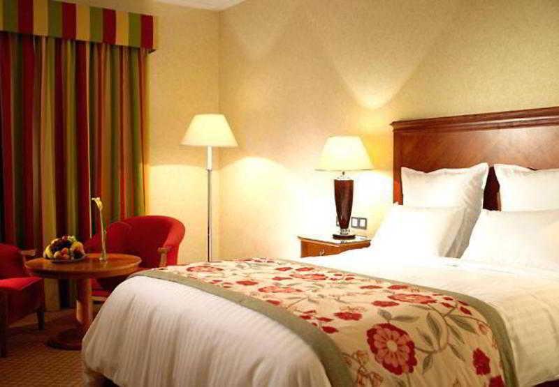 Hyatt Place West London Hayes Хейс Номер фото