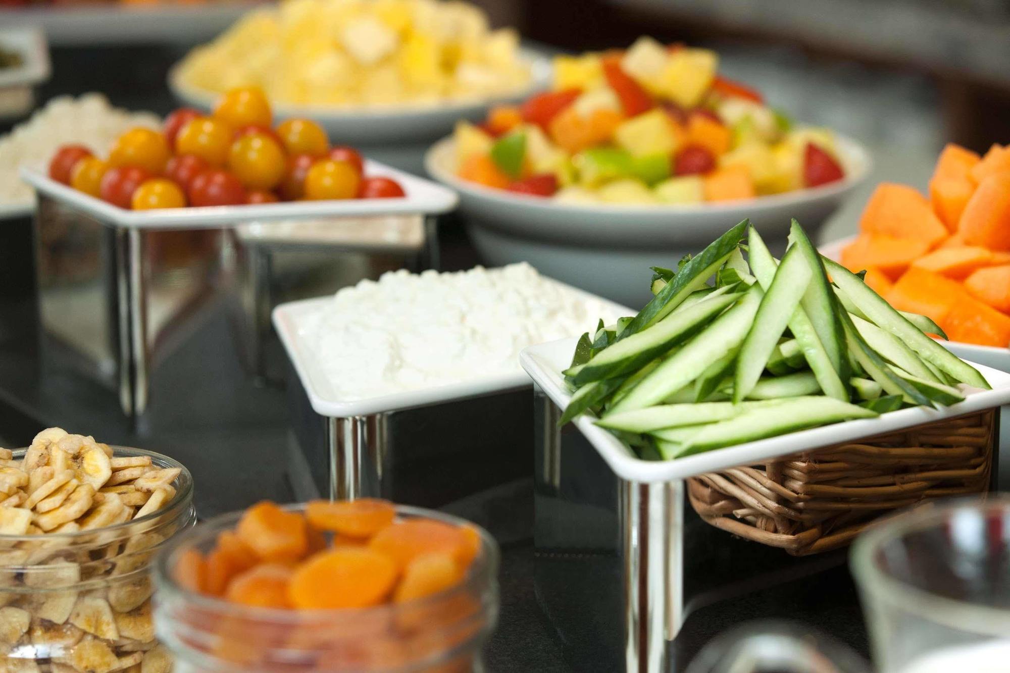 Hyatt Place West London Hayes Хейс Экстерьер фото