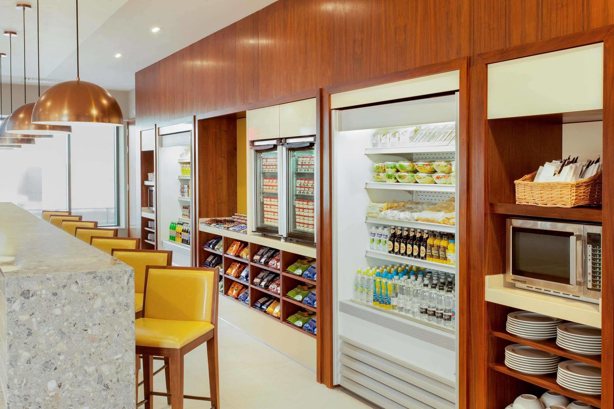 Hyatt Place West London Hayes Хейс Экстерьер фото