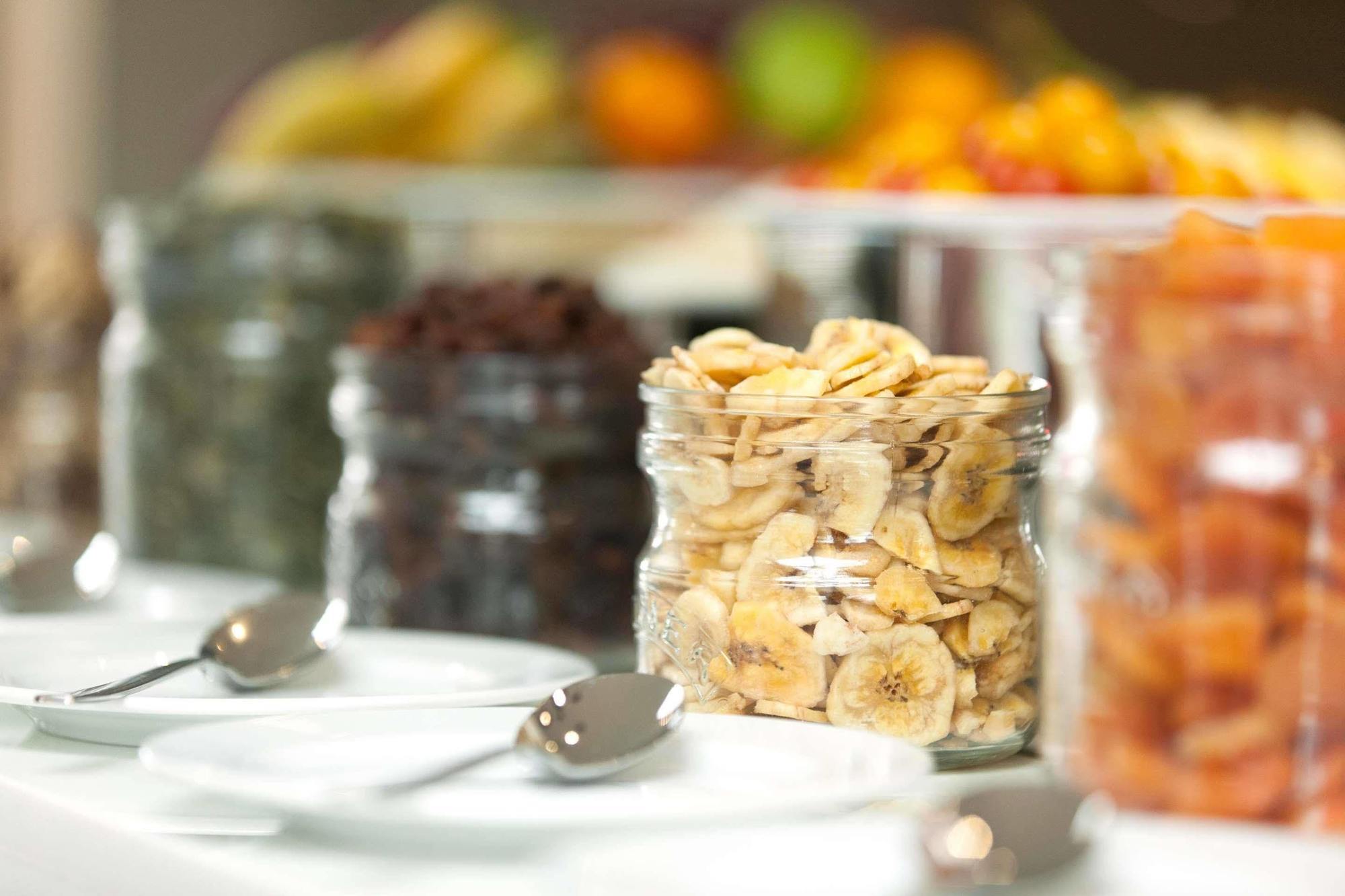Hyatt Place West London Hayes Хейс Экстерьер фото
